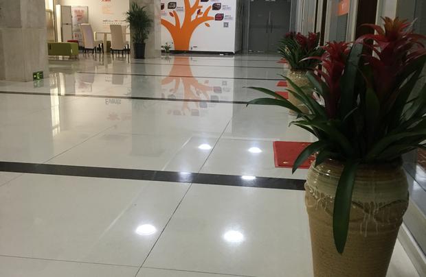 良兄國際集團有限公司